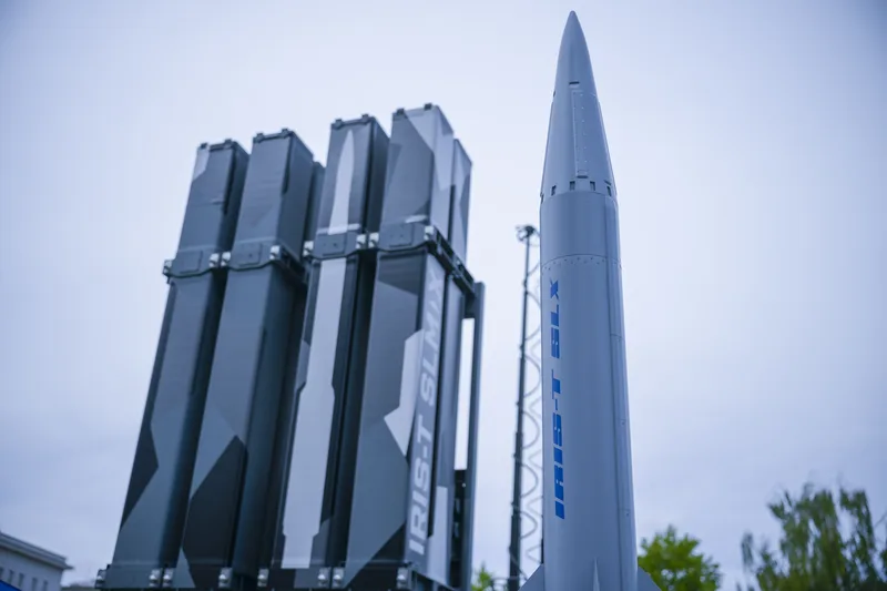 Neben Patriot ist das deutsche System IRIS-T von Diehl Defence eine erfolgreiche Möglichkeit der Luftverteidigung in der Ukraine.