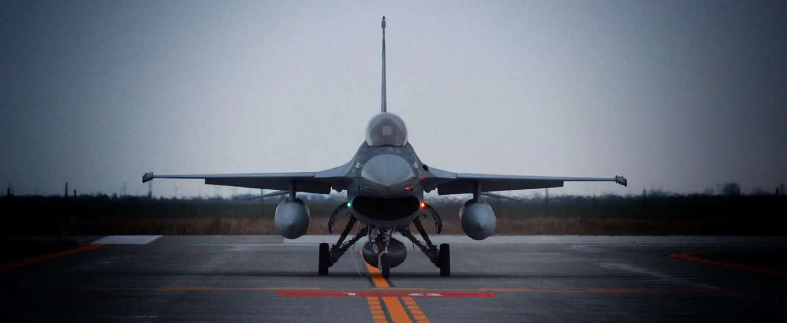 Steigt bei russischen Grenzüberschreitungen regelmässig auf: eine rumänische F-16.