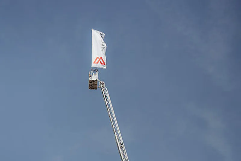 Magirus setzt seinen Wachstumskurs fort: Der Feuerwehrtechnik-Hersteller steigert den Umsatz deutlich und treibt die internationale Expansion sowie seine Transformation weiter voran.