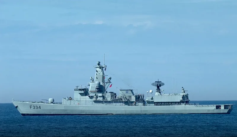 The navy’s frigate D. Francisco de Almeida was able to build ASW skills by exercising against three different submarine types.