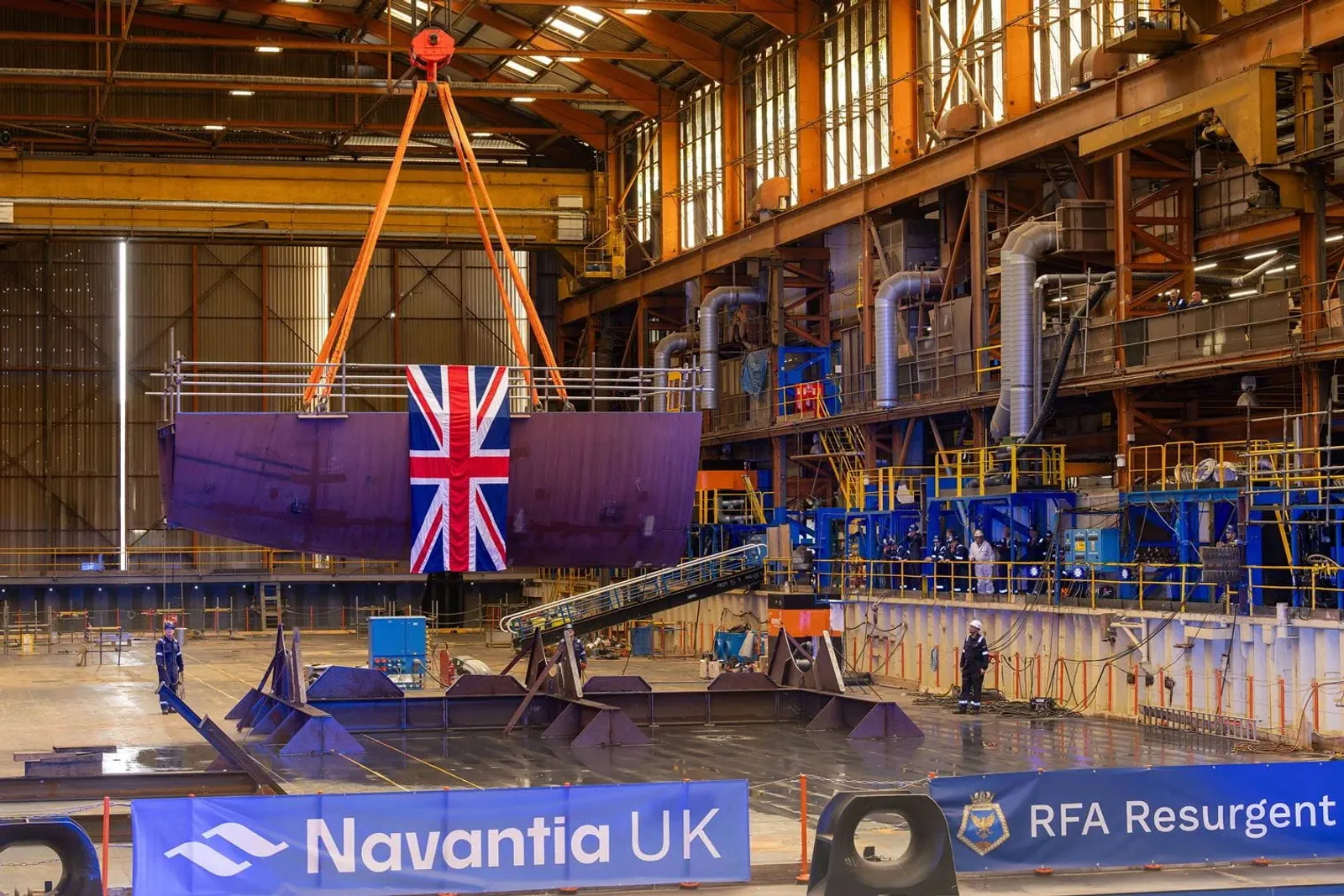 At Navantia UK’s Appledore shipyard in Devon on 3 September 2026 the first block for the future RFA Resurgent was ceremonially lowered onto the Navantia UK barge Seahorse. The forward section of the ship will consist of two modules built at Appledore.