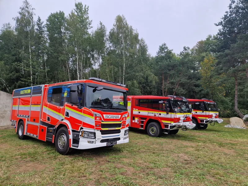 Elektrisches Feuerwehrfahrzeug auf Scania-Fahrgestell
