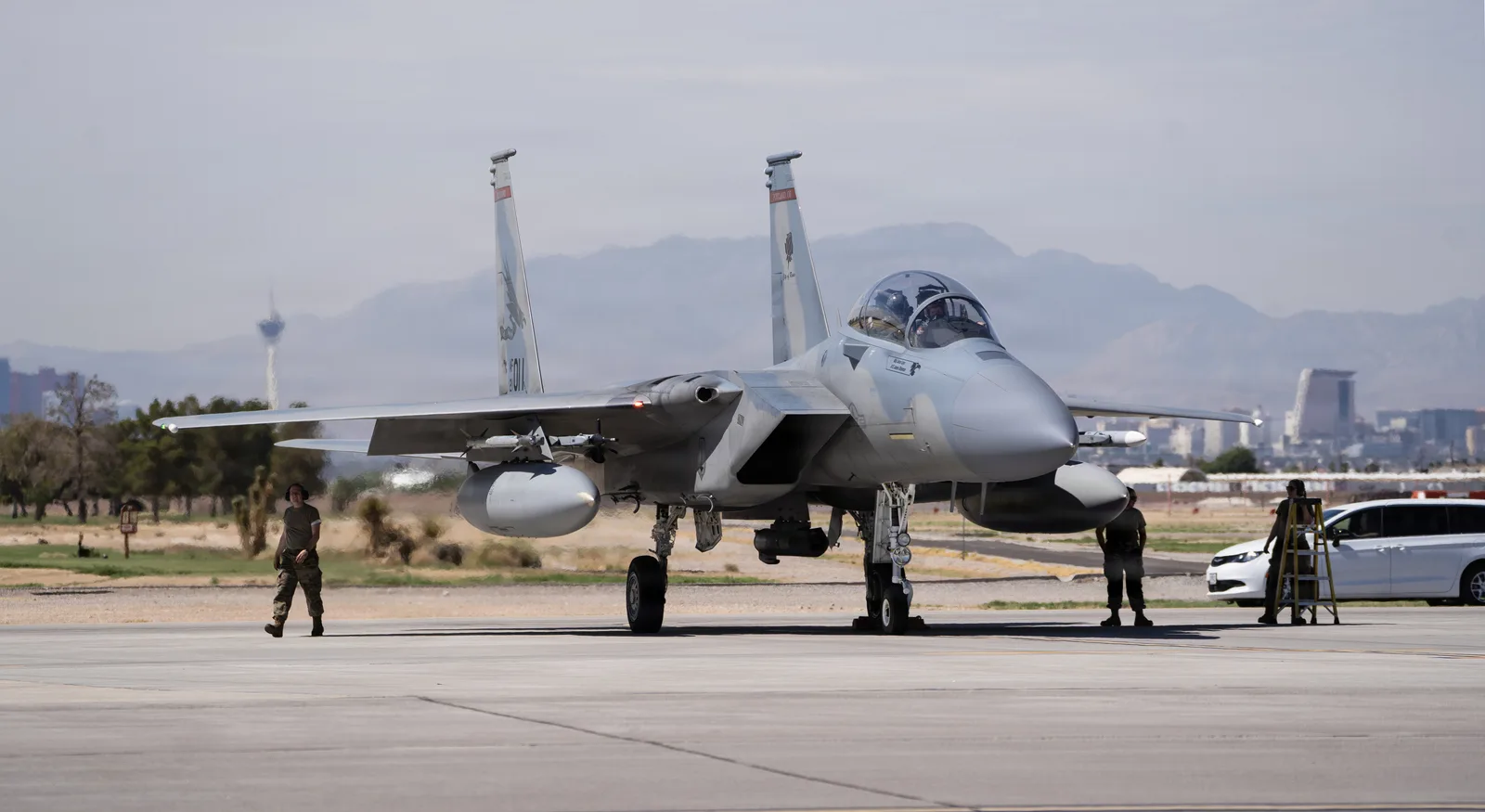 An F-15EX Eagle II aircraft assigned to the Oregon Air National Guard’s 142nd Wing undergoes final checks before taking off at Nellis Air Force Base, Nevada on 27 August 2026. The F-15EX features an AESA radar and the EPAWSS electronic warfare suite.