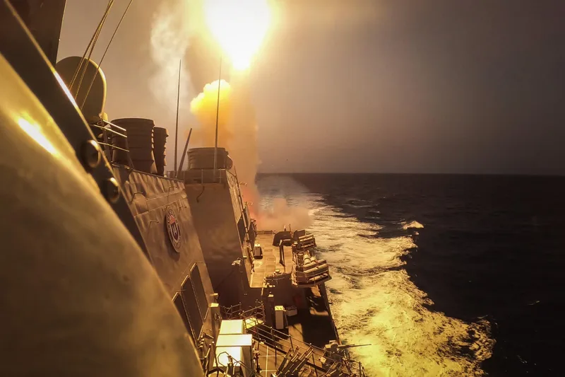 The Arleigh Burke-class guided-missile destroyer USS Carney (DDG 64) defeats a combination of Houthi missiles and unmanned aerial vehicles in the Red Sea, 19 October 2023.