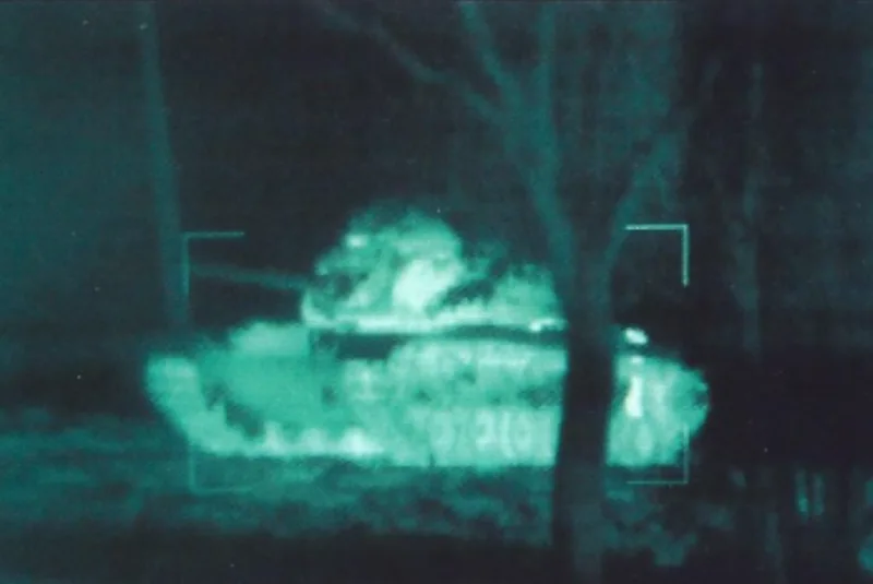 The AN/VSG-2 thermal sight gave Brazilian gunners the ability to engage targets through fog, dust and smoke, both day and night — a capability previously unavailable in Brazilian Army service.