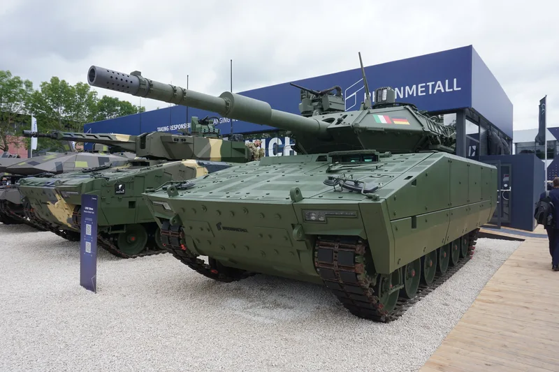 KF41 Lynx displayed equipped with the HITFACT II turret.