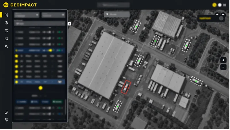 Benutzeroberfläche des GEOIMPACT-Systems von ImageSat International mit automatisierter Objekterkennung von Fahrzeugen auf einem Luftbild