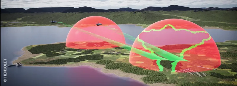 Hensoldt-Computergrafik zeigt Kampfflugzeuge bei der elektronischen Kampfführung gegen Radar- und Flugabwehrsysteme über einer Küste