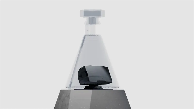 The Sea Giraffe AMB D radar’s improved performance-to-weight ratio allows mounting higher up on a ship to further augment sensing range.